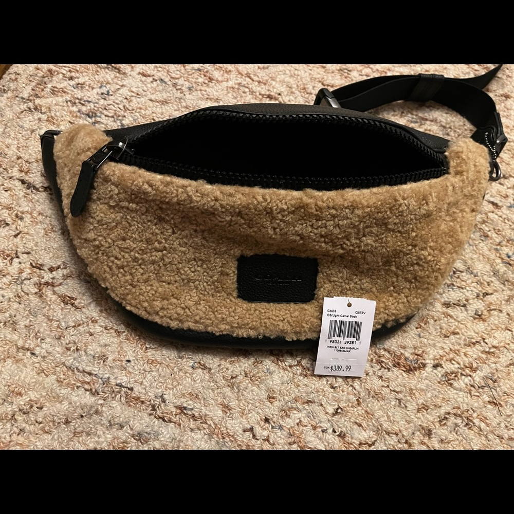 NWT! Coach Shearling Belt bag 2 set now firm!!! - Picture 9 of 11